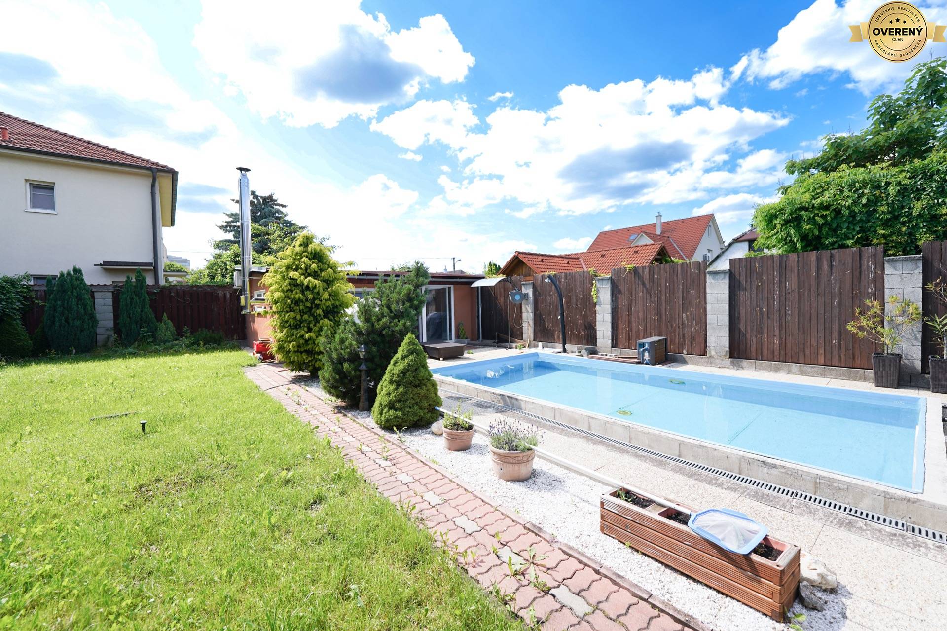 nehnutelnosti_rodinnydom_vinireal_prievoz_bratislava_ruzinov