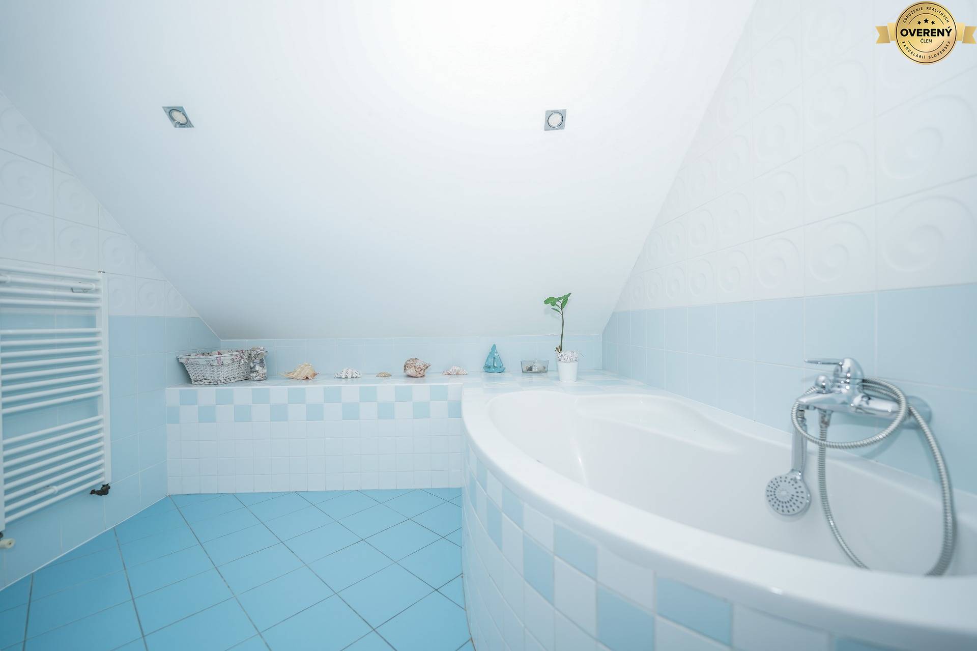 predaj_Rovinka_rodinnydom_nehnutelnosti_reality_Bratislava_vila